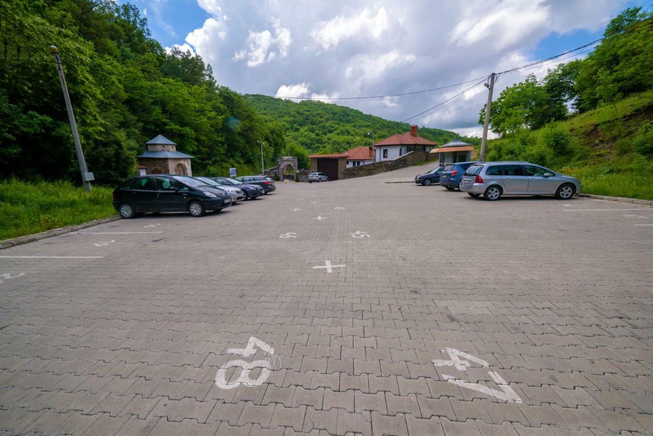 Hotel Manastir Sv. Joakim Osogovski Kriva Palanka Exterior foto